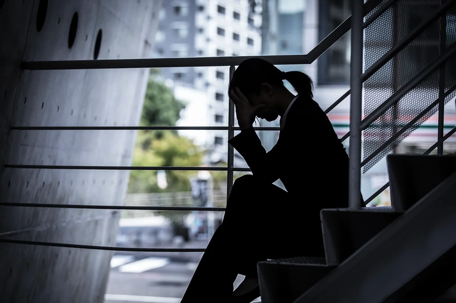 インポスター症候群とは｜主な症状や原因、克服する方法を解説 Kaizen Penguin